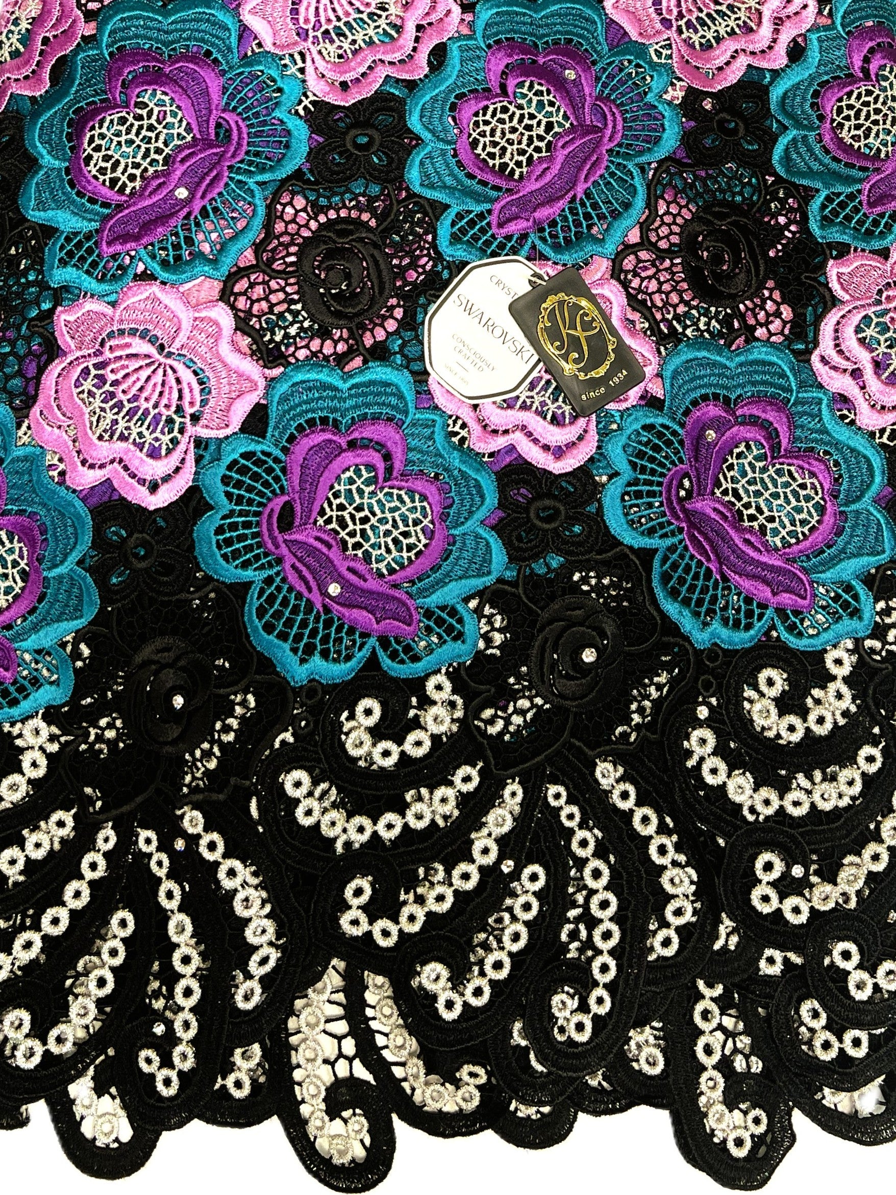 7560 Swiss Guipure Lace w/Swarovski