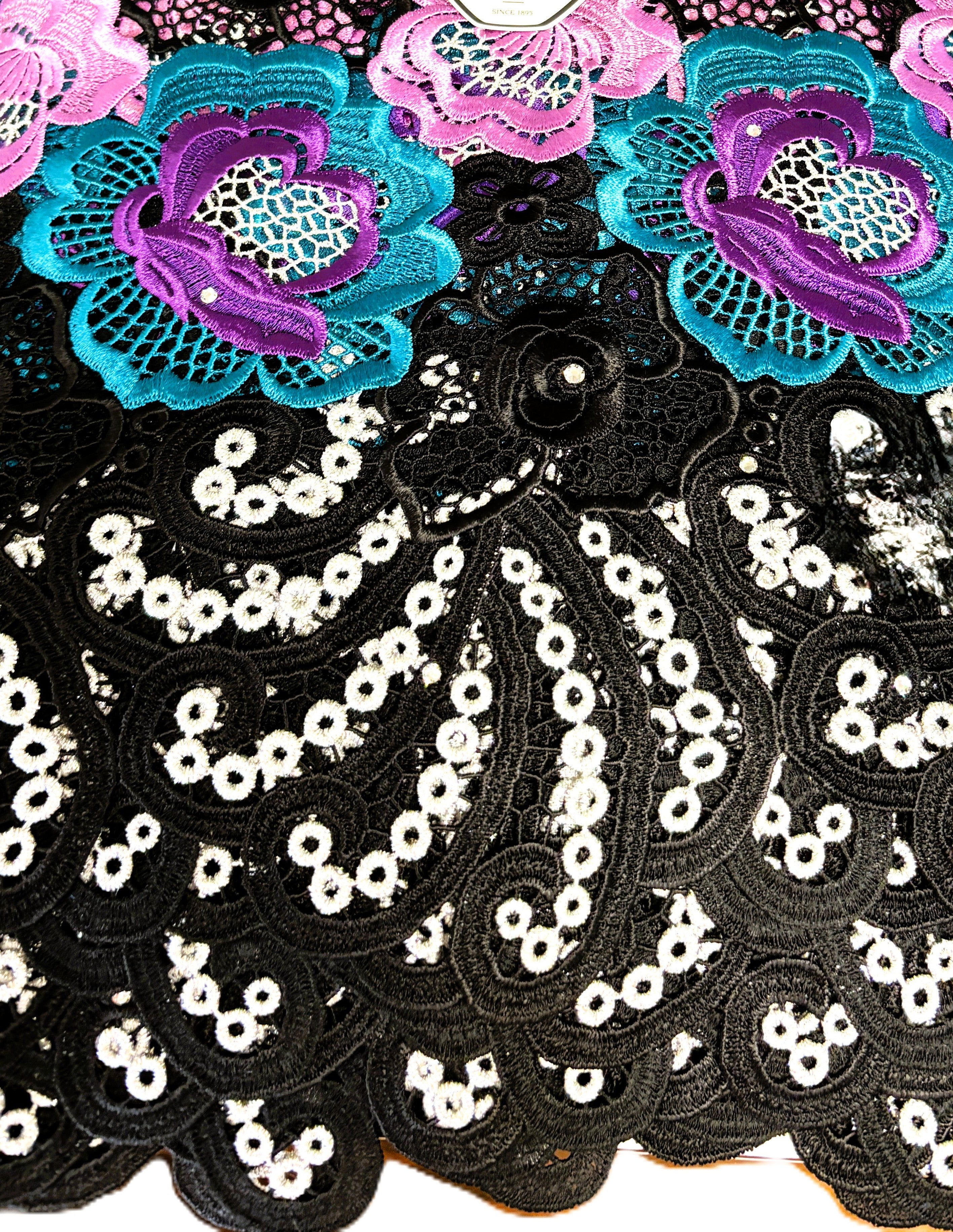 7560 Swiss Guipure Lace w/Swarovski