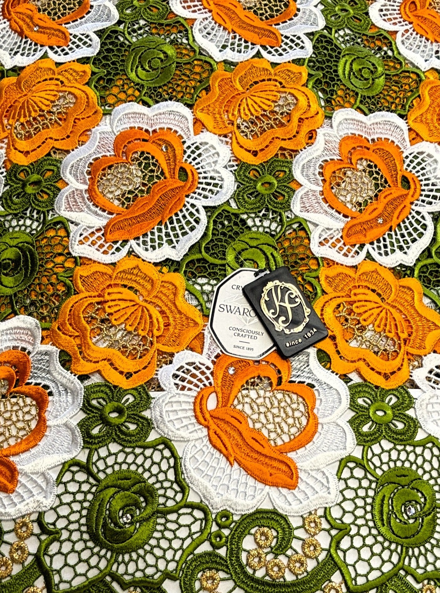 7560 Swiss Guipure Lace w/Swarovski