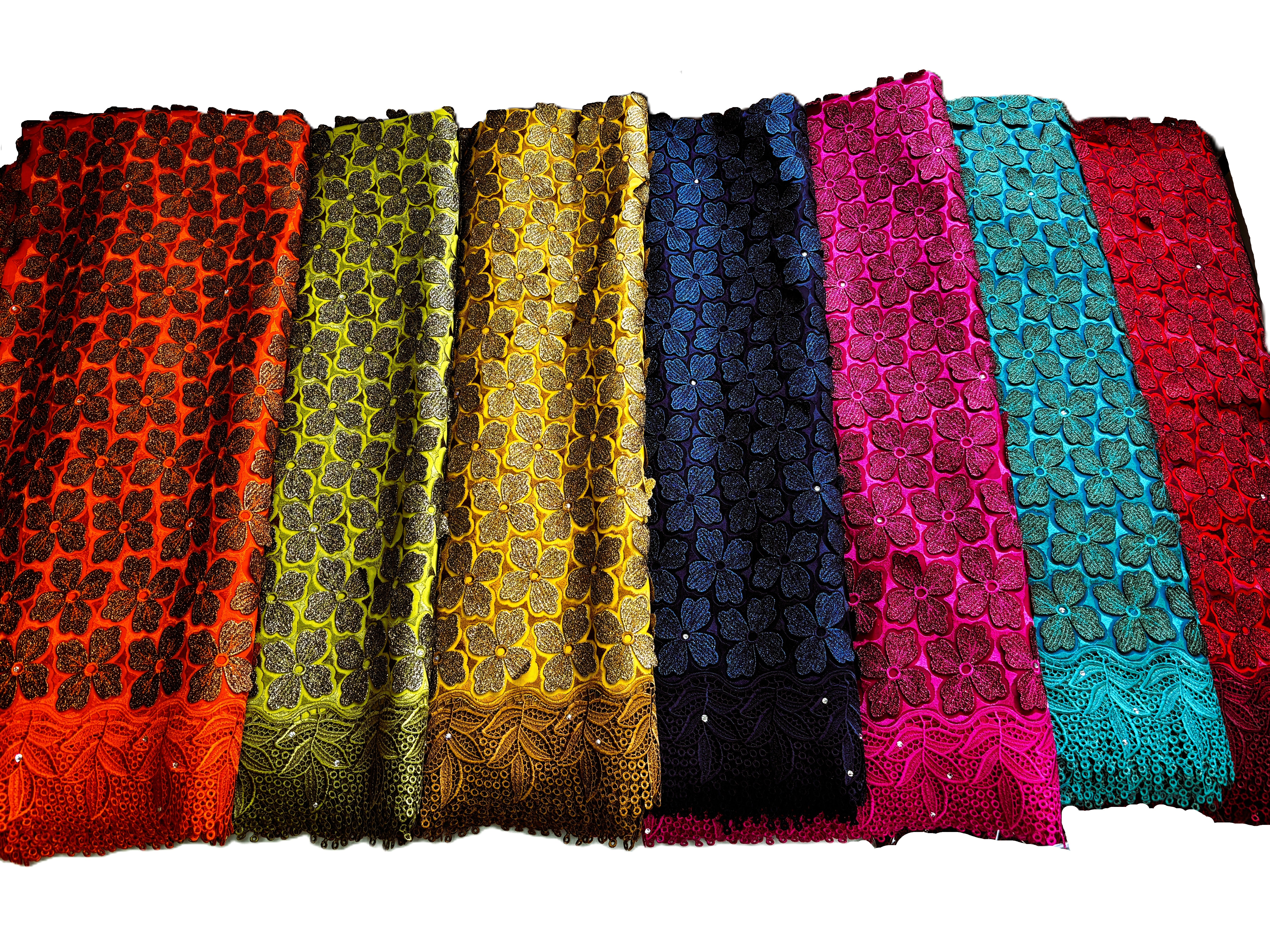8156 Swiss Voile Appliqué Guipure
