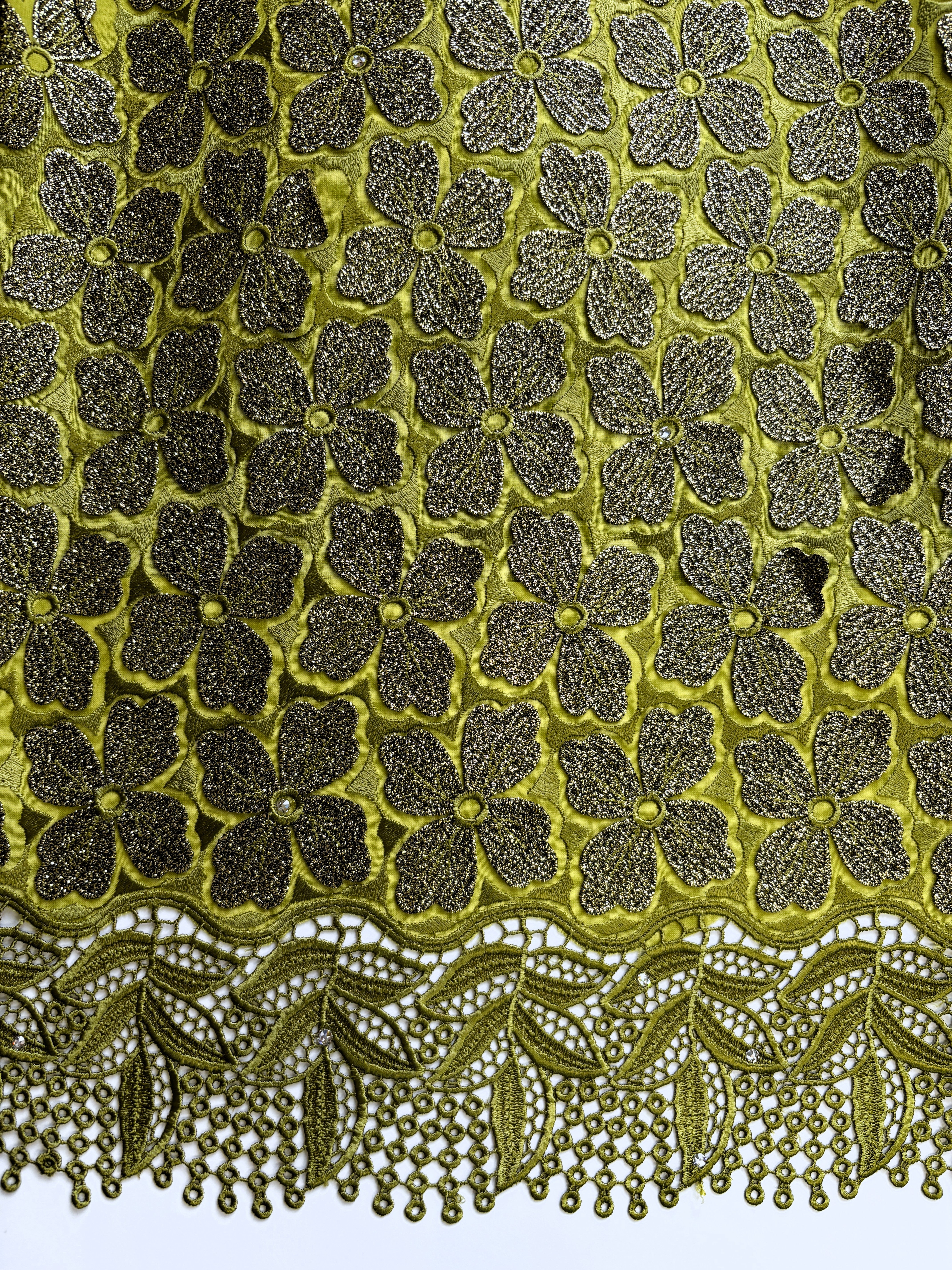 8156 Swiss Voile Appliqué Guipure