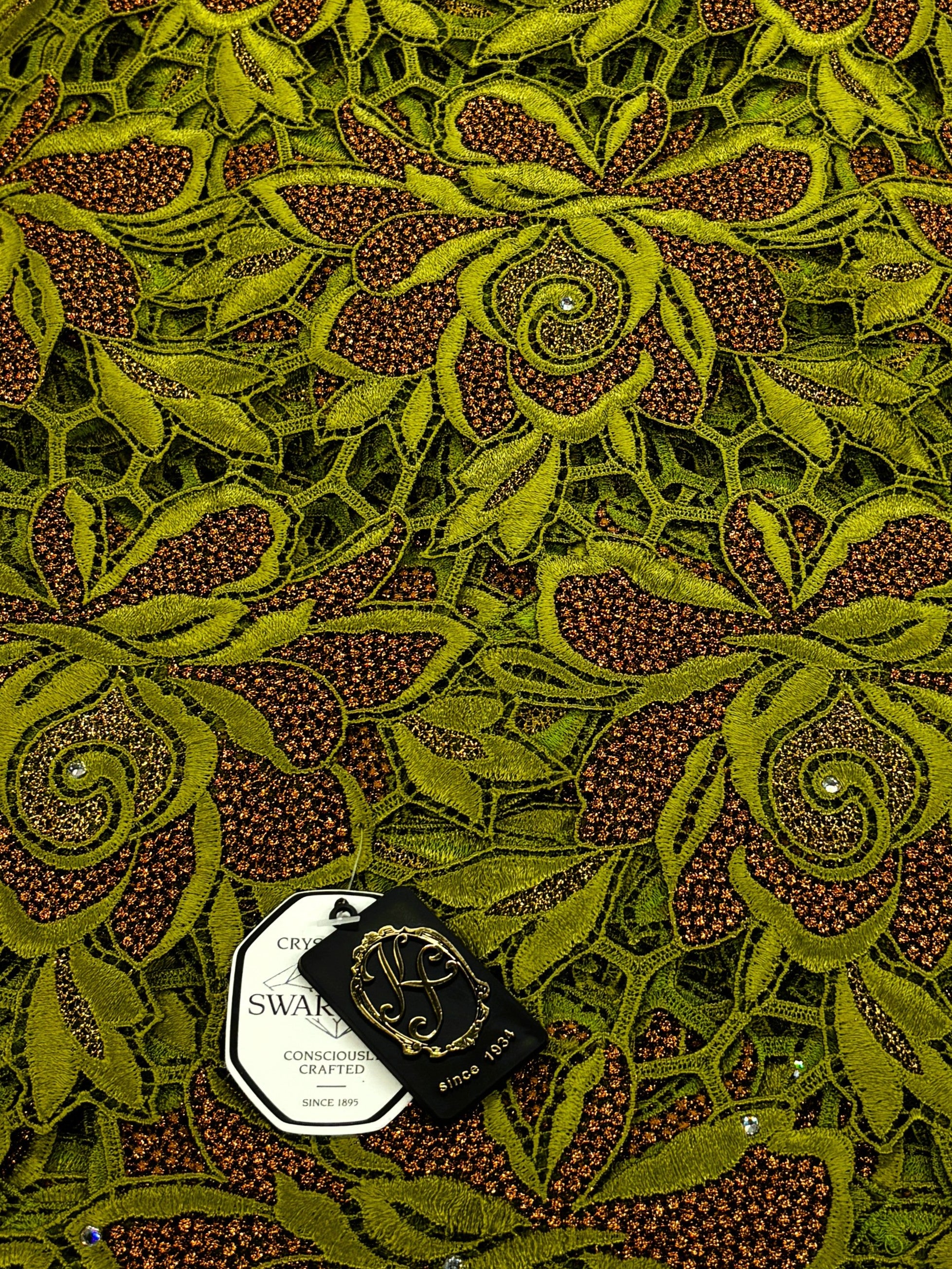 324127 Net Full Guipure w/Swarovski