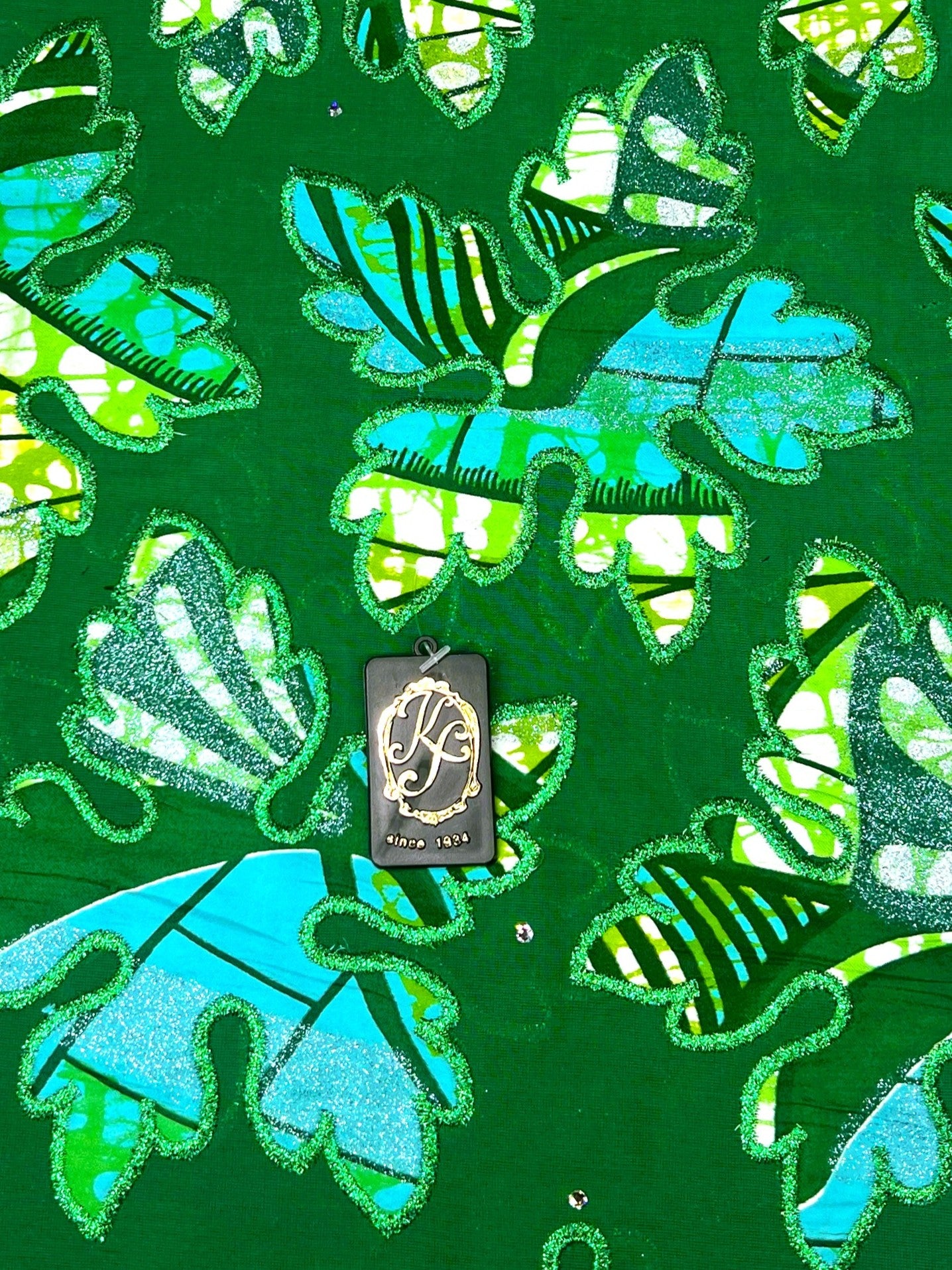 7470W – Swiss Vlisco Printed Wax Voile w/Swarovski and Double Borders