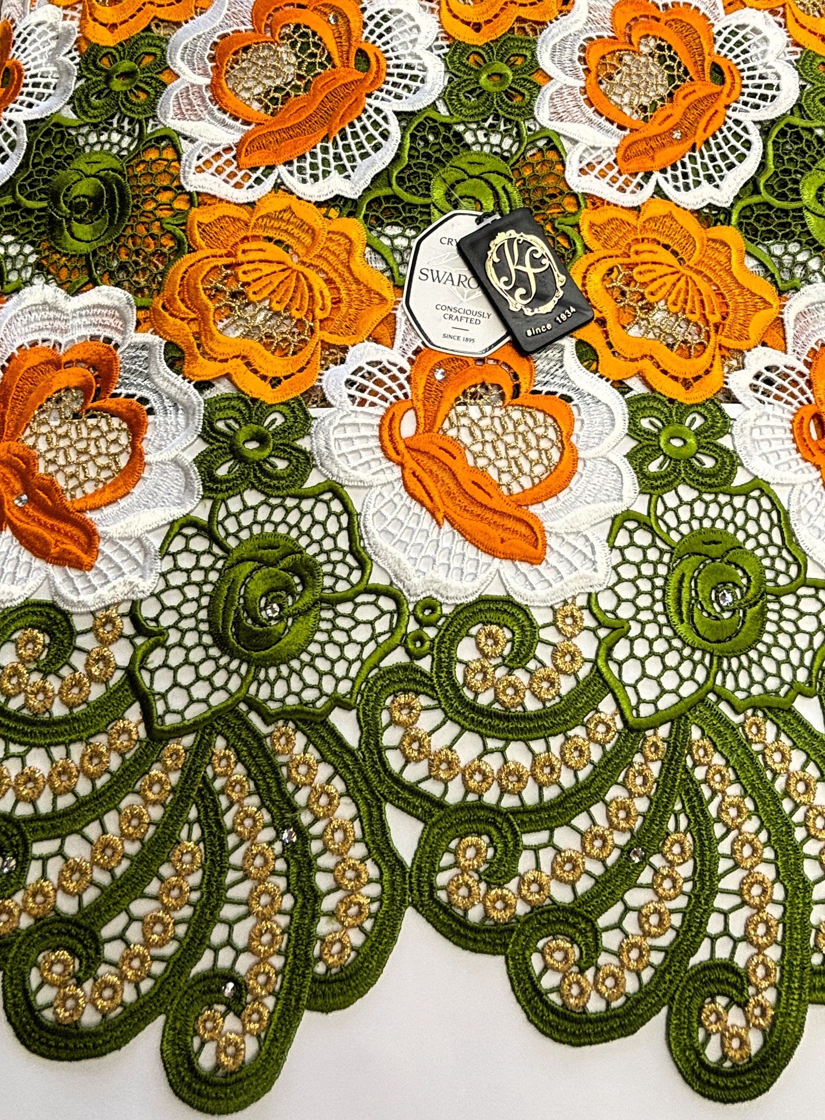 7560 Swiss Guipure Lace w/Swarovski