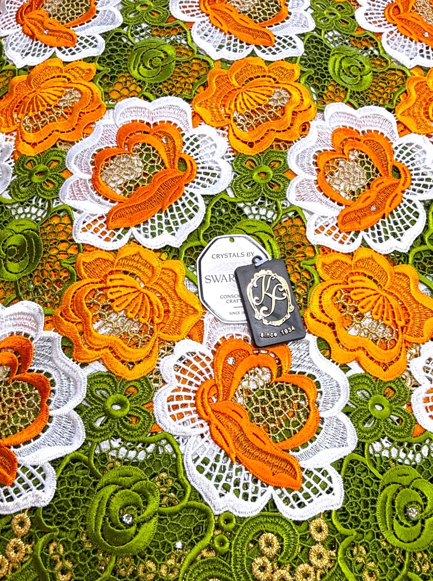 7560 Swiss Guipure Lace w/Swarovski