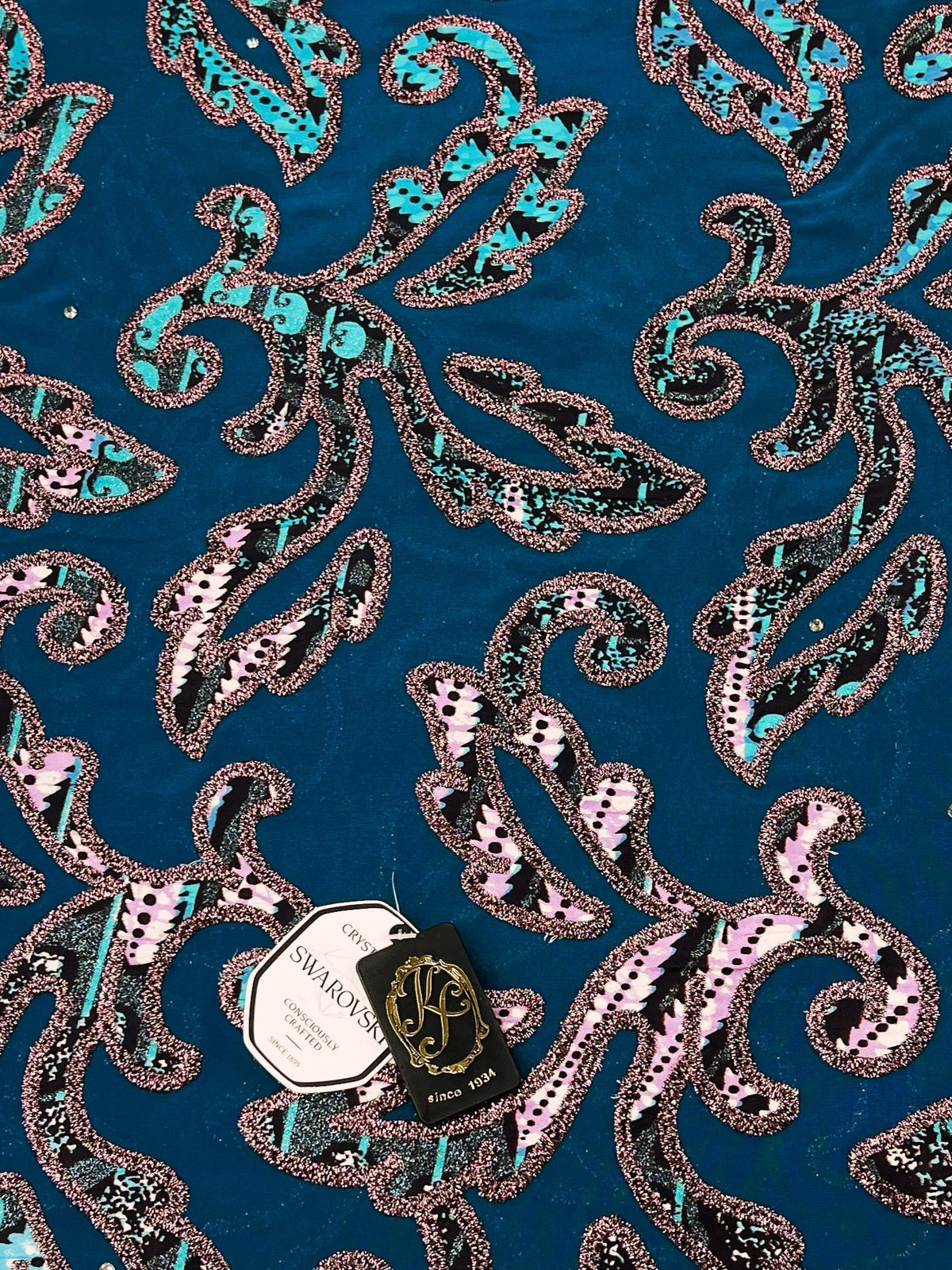 7394W – Swiss Vlisco Printed Wax Voile w/Swarovski and Double Borders